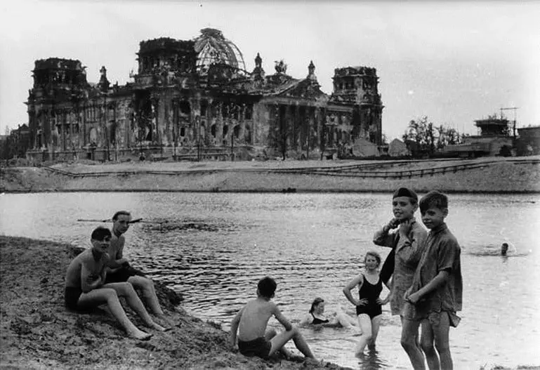 Reichstag 1945